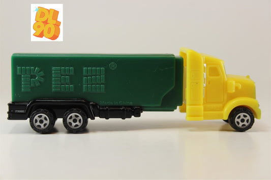 Hauler Pez from the Pez Rigs series! Yellow Cab with Green Trailer, Loose!