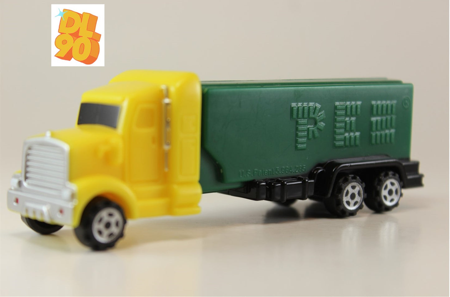 Hauler Pez from the Pez Rigs series! Yellow Cab with Green Trailer, Loose!